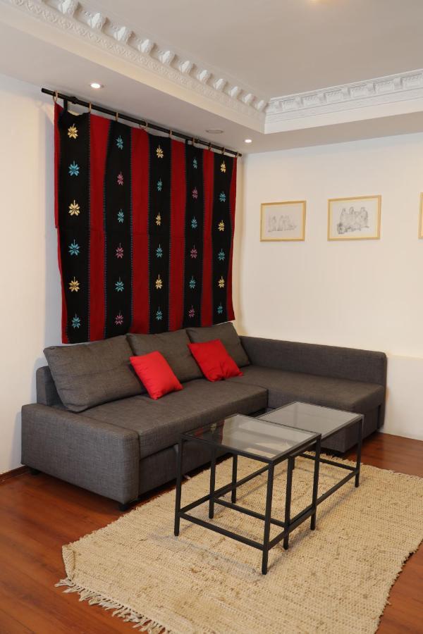 Hoja Apartments Tirana Esterno foto